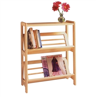 Bookshelf with slanted shelf for display